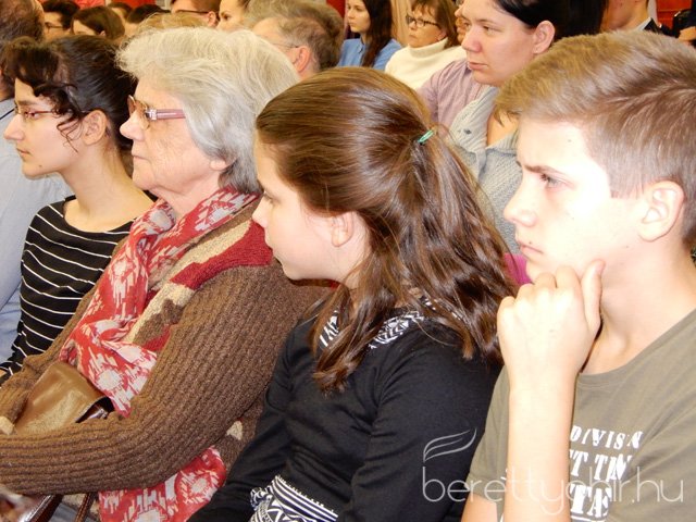 A zeneiskola volt növendékei koncerteztek 12